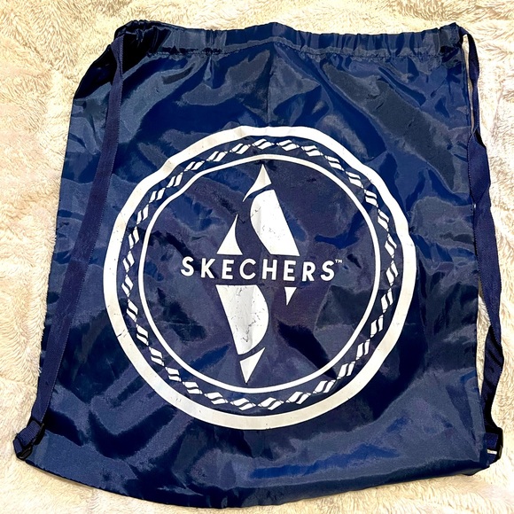 🌼 Skechers Drawstring Bag - Picture 1 of 1